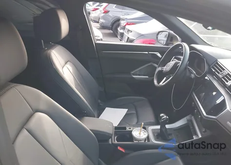 2023 Audi Q3 Premium Plus 45 Tfsi S Line Quattro Tiptronic z USA, uszkodzony, nr VIN WA1EECF35P1152414